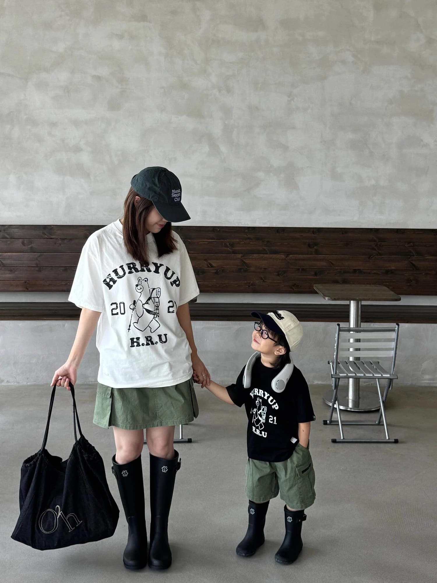 Áo thun gia đình Hurry Up Family — ảnh 4