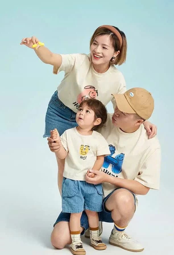 Áo Thun Gia Đình Hug — ảnh 4
