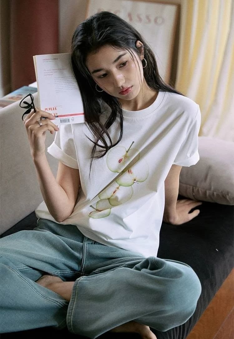 Áo thun nữ Apple Print — ảnh 3