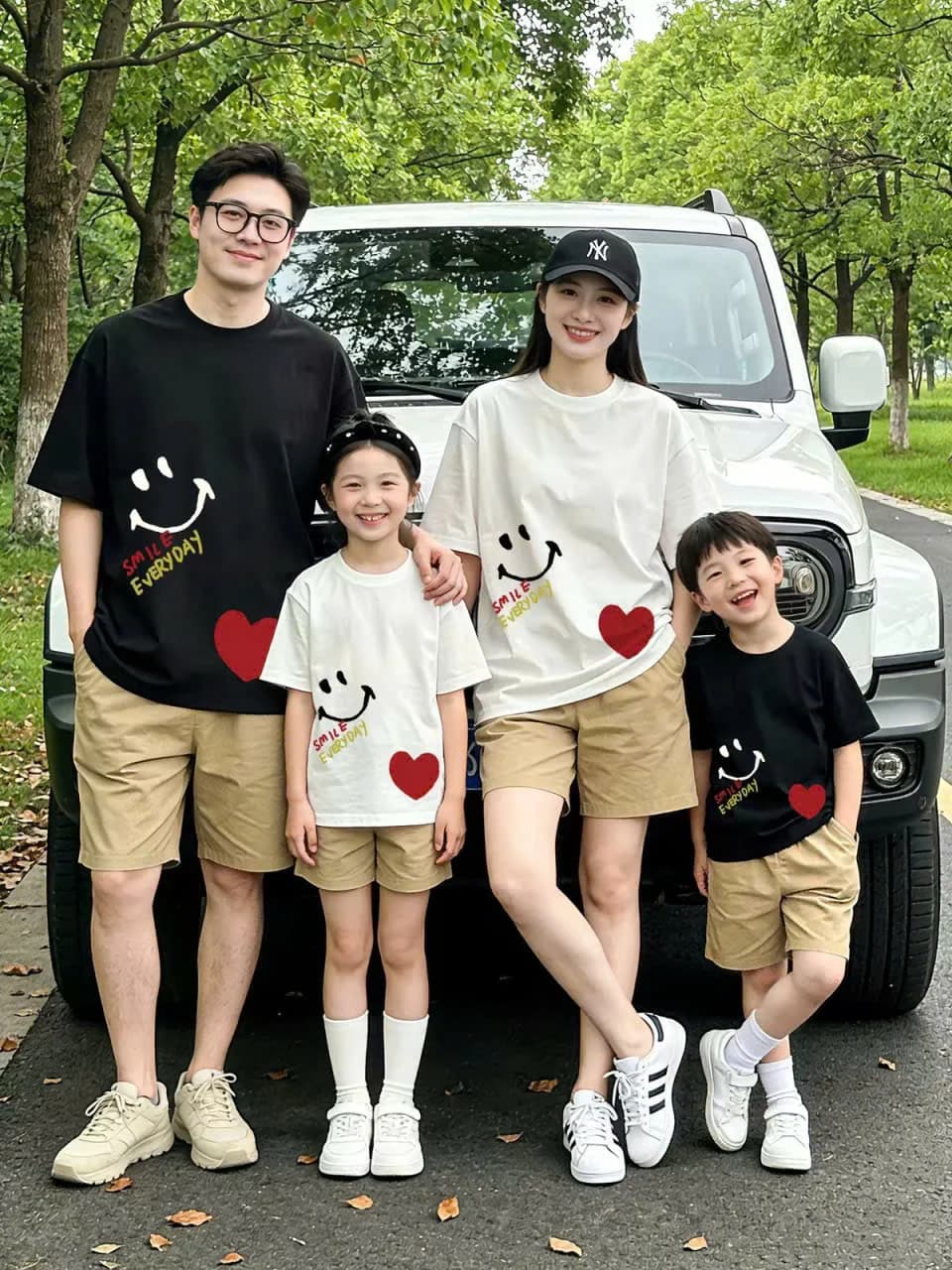 Áo Thun Gia Đình Smile Everyday — ảnh 2