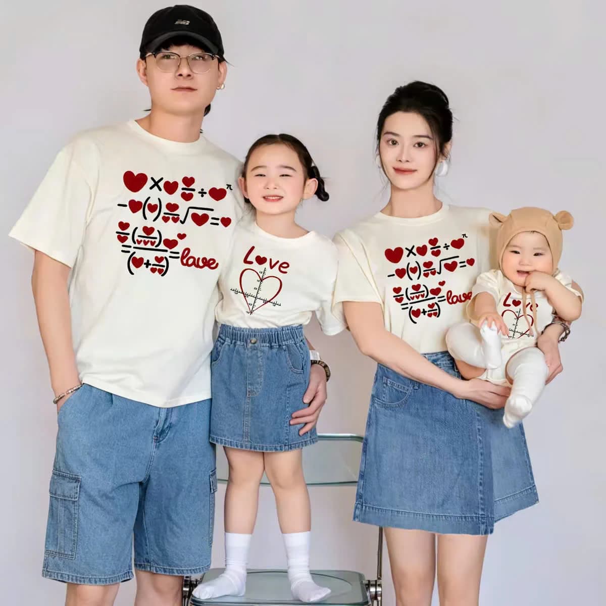 Áo Thun Gia Đình Love Equation – Họa Tiết Trái Tim — ảnh 1
