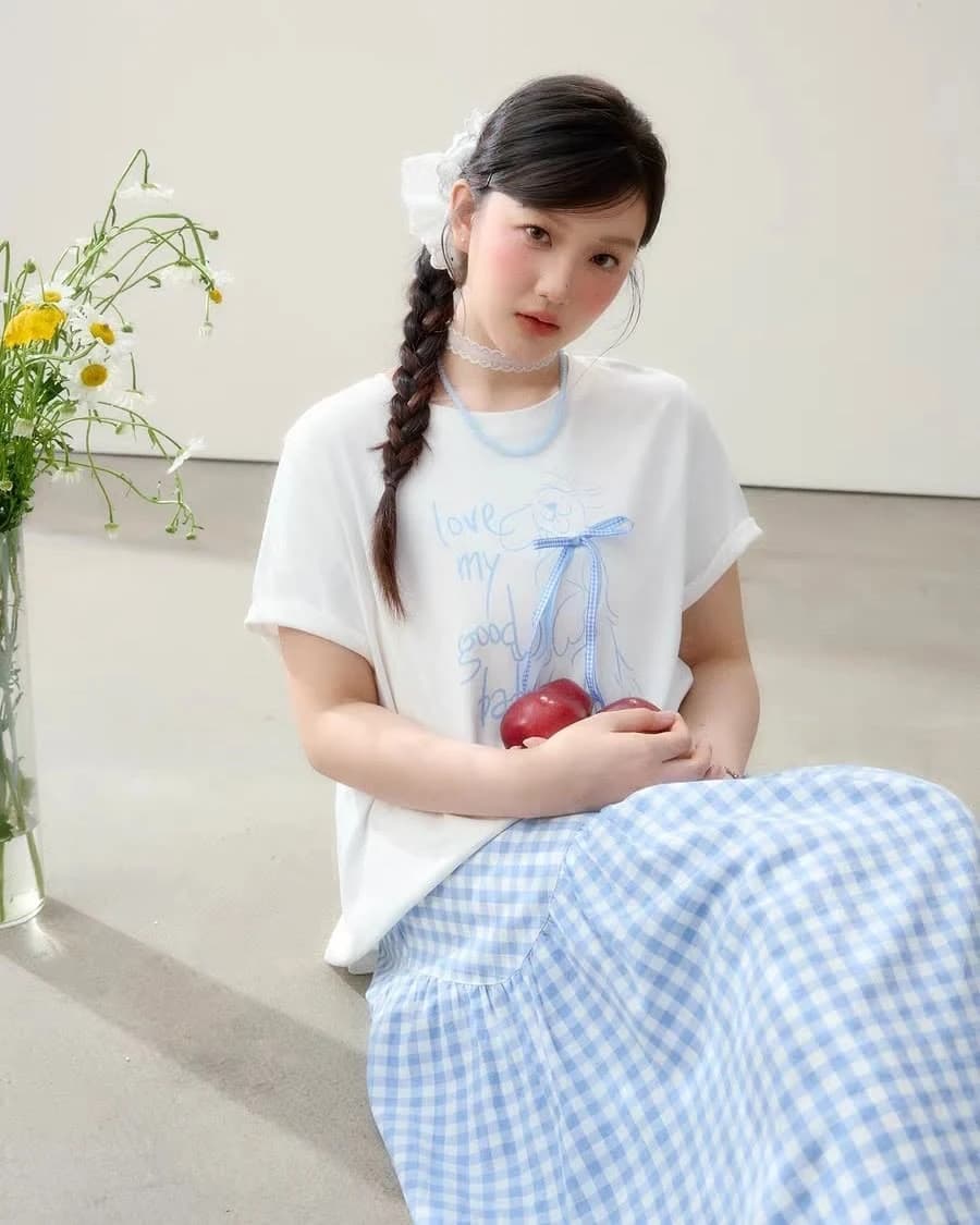 ÁO THUN THE SHIA CHARM - BLUE RIBBON | Nơ Xanh — ảnh 5