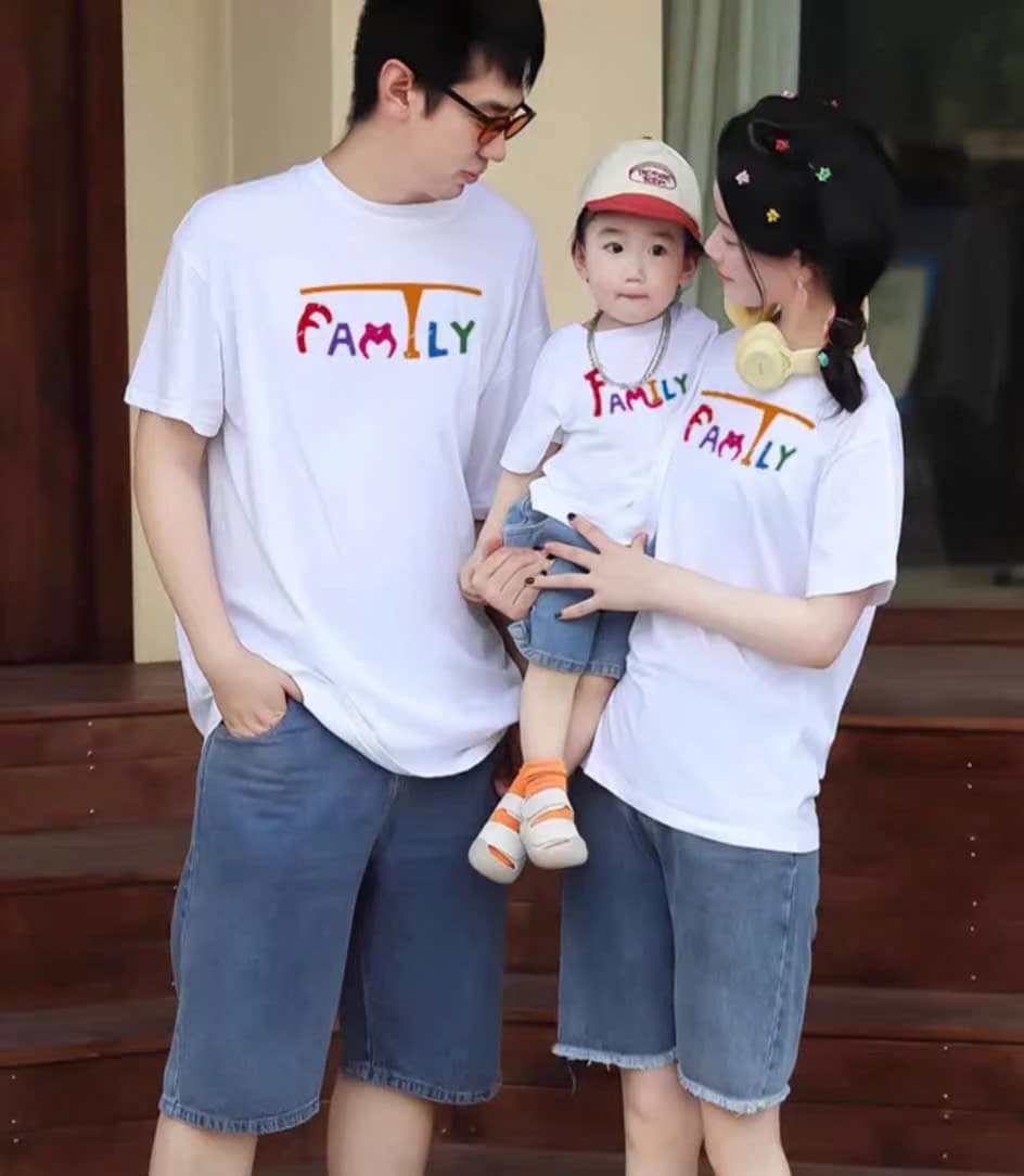 ÁO THUN GIA ĐÌNH HỌA TIẾT CHỮ FAMILY