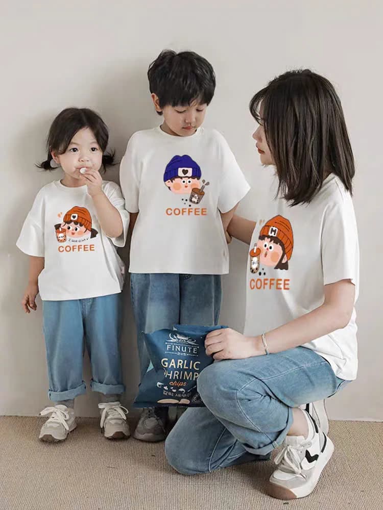 Áo Thun Gia Đình Cozy Coffee – Họa Tiết Hoạt Hình — ảnh 2