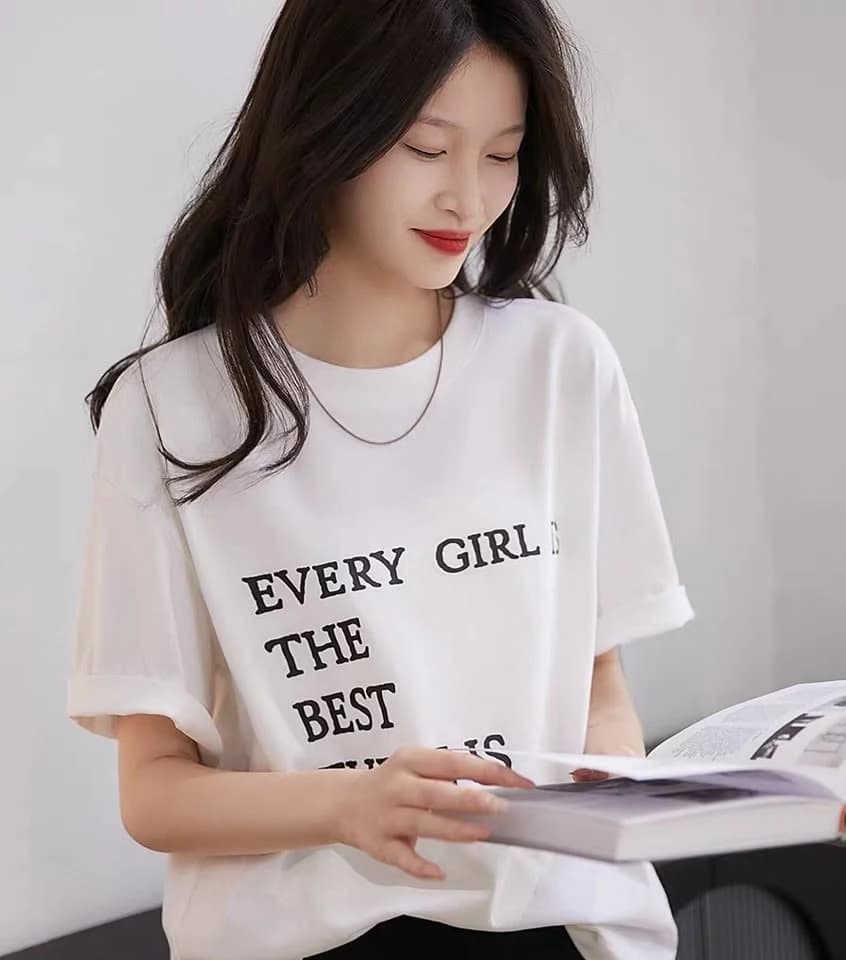 Áo thun nữ Every Girl Is The Best There Is — ảnh 1