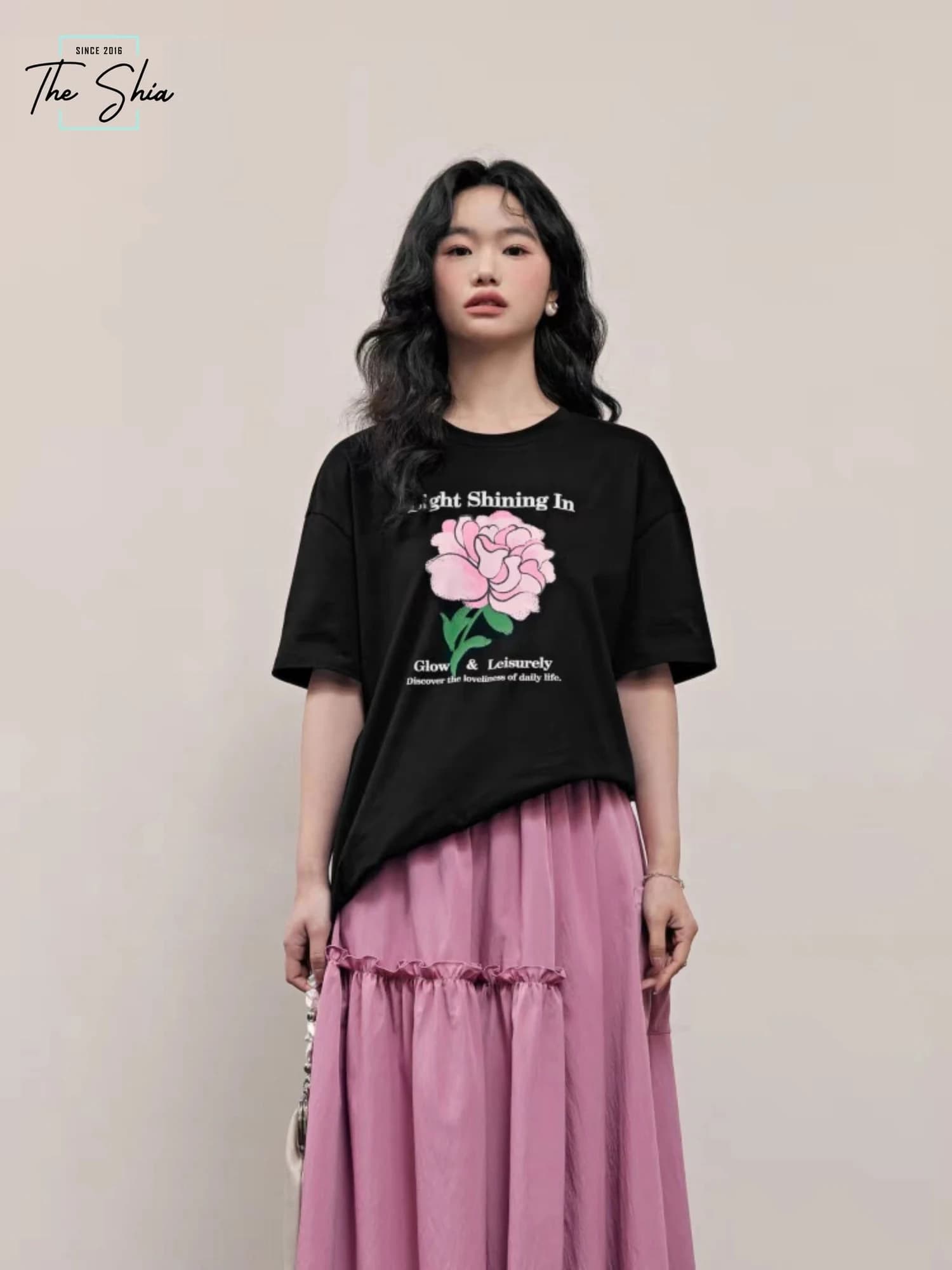 Áo thun nữ Light Shining In Rose Print — ảnh 3