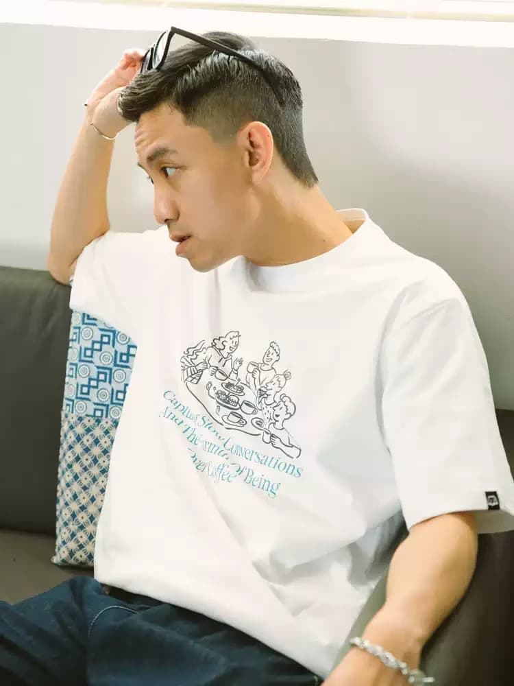 ÁO THUN NAM HỌA TIẾT SLOW CONVERSATIONS — ảnh 3