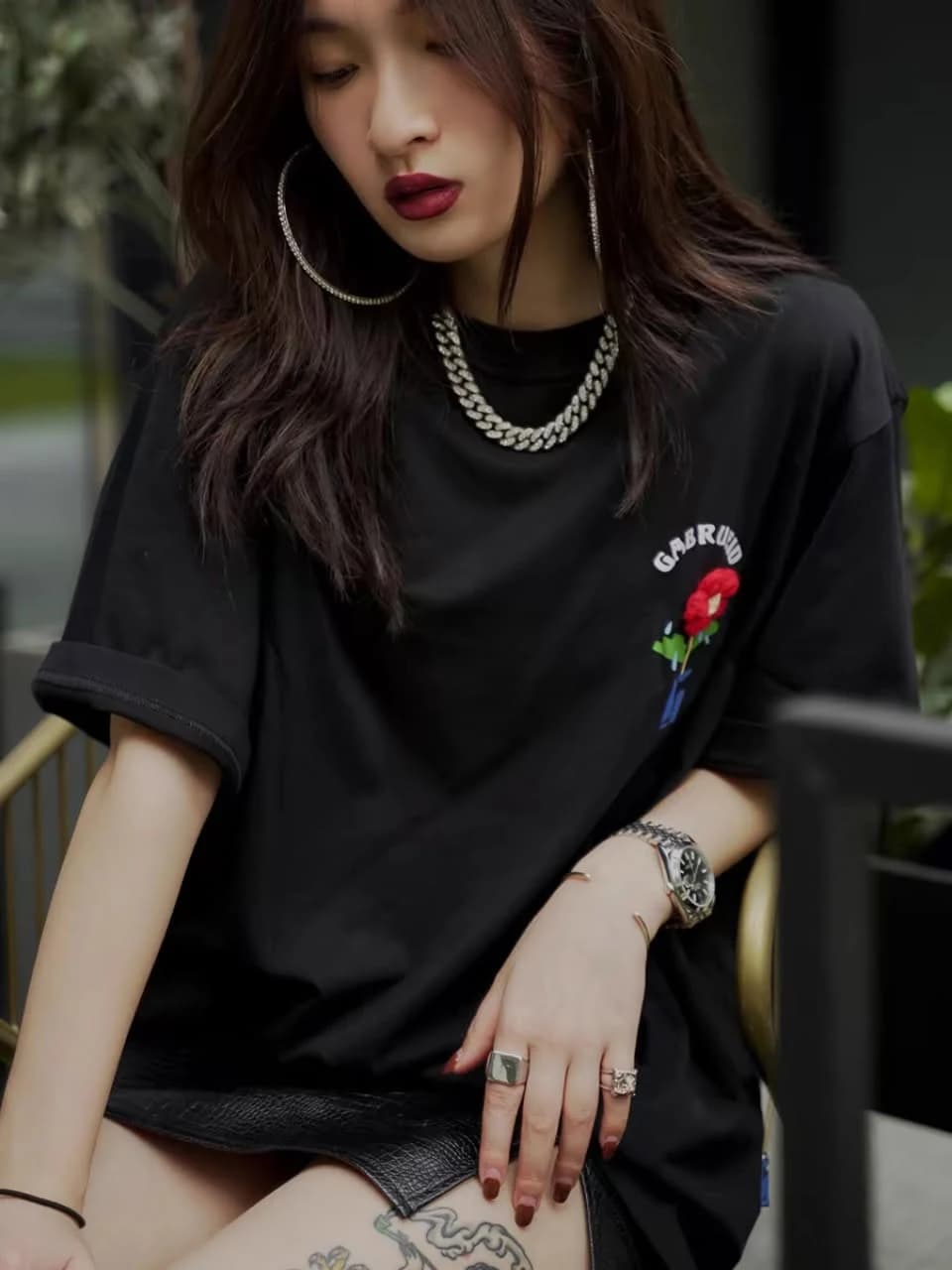 ÁO THUN THE SHIA CHARM -RED BLOOM| Hoa Đỏ