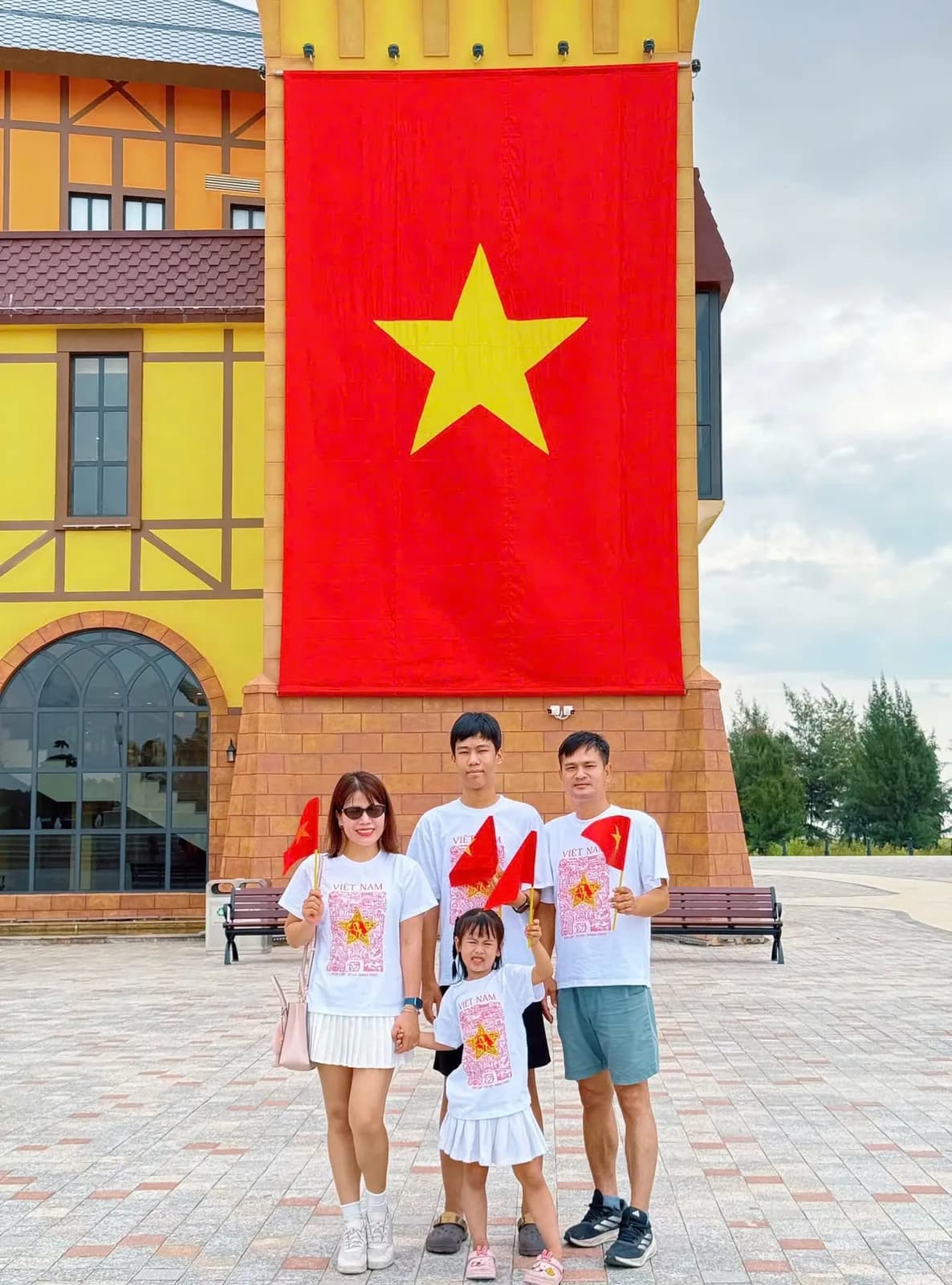 Khoảnh khắc cùng The Shia · 053
