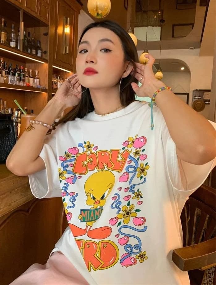 Áo thun nữ Tweety Early Bird Print