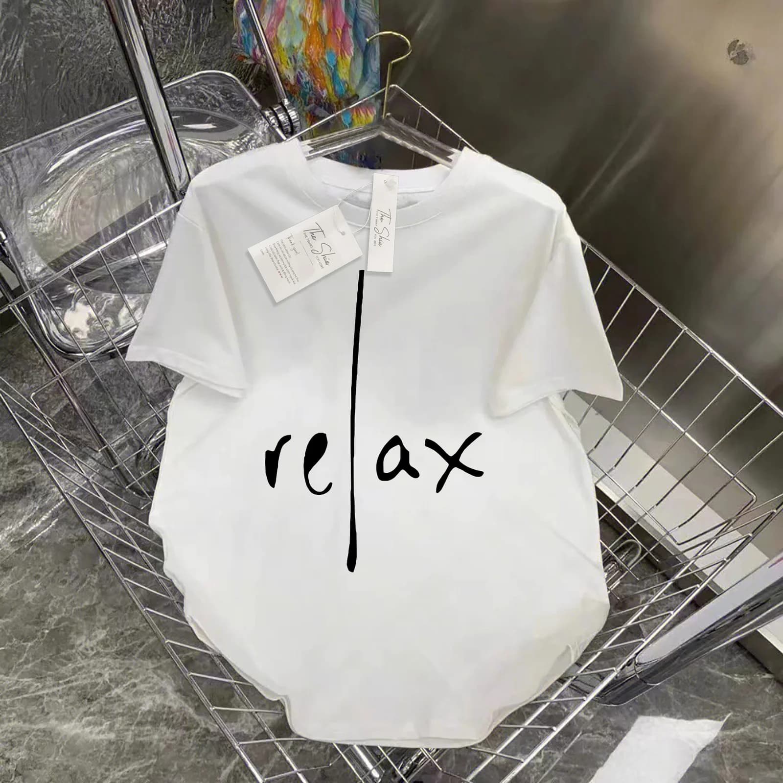 ÁO THUN SUÔNG HỌA TIẾT CHỮ Relax