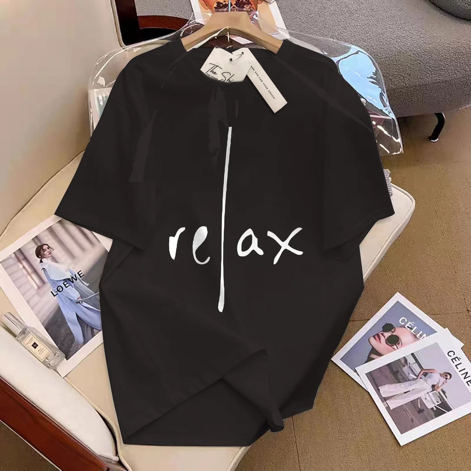 ÁO THUN SUÔNG HỌA TIẾT Relax trắng
