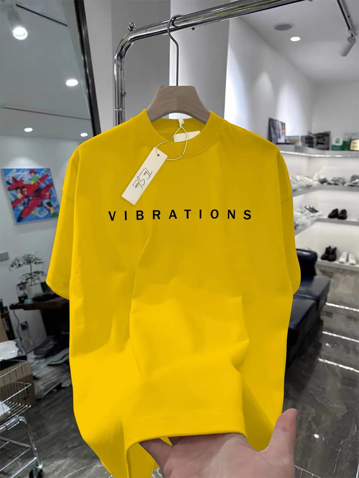ÁO THUN HỌA TIẾT VIBRATIONS