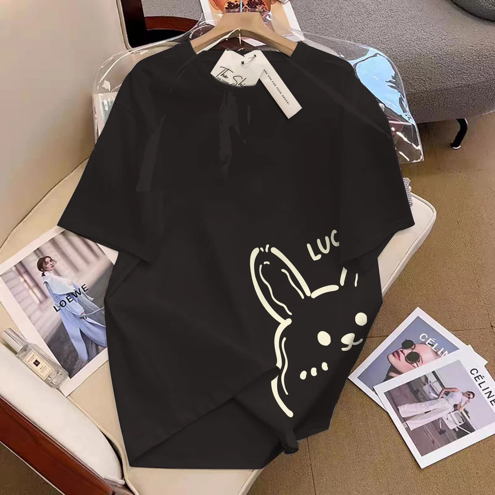 ÁO THUN HỌA TIẾT THỎ LUCKY