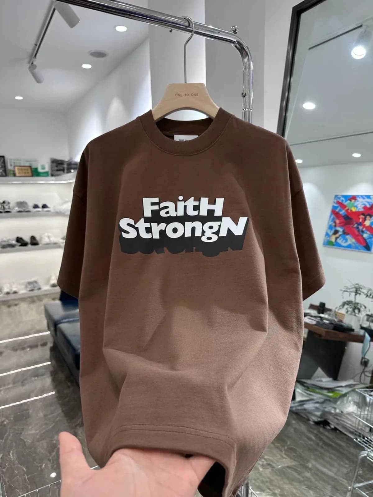ÁO THUN COTTON NAM HỌA TIẾT CHỮ FAITH STRONGN